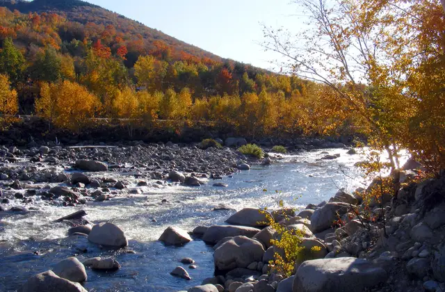 A New Hampshire river in autumn